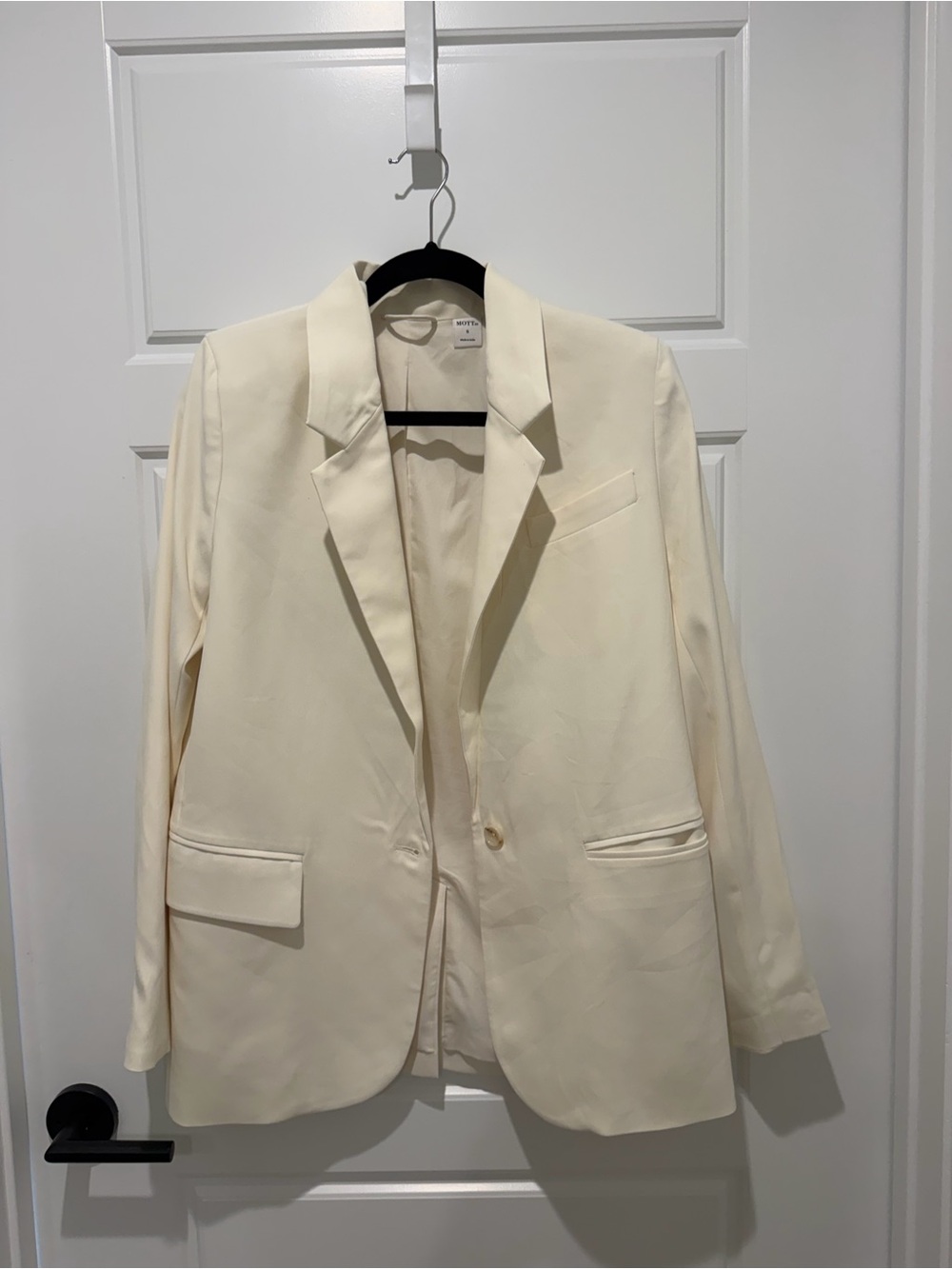 Mott50 Cream Single-Button Women's Blazer